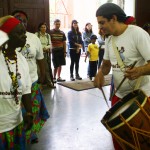 O grupo de Samba de Lenço "Antonio Carlos Ferraz" se apresenta às 14h25
